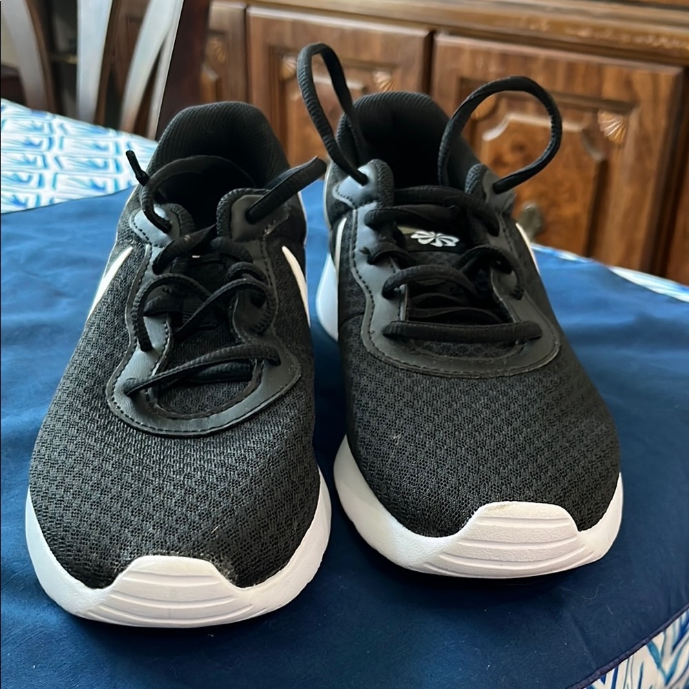 Nike Classic Black and White Athletic Shoes